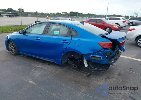 2024 Kia Forte Gt-Line z USA, uszkodzony, nr VIN 3KPF54AD1RE719685